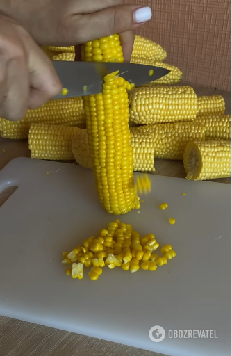 The best way to freeze corn to make it tasty in winter: several options