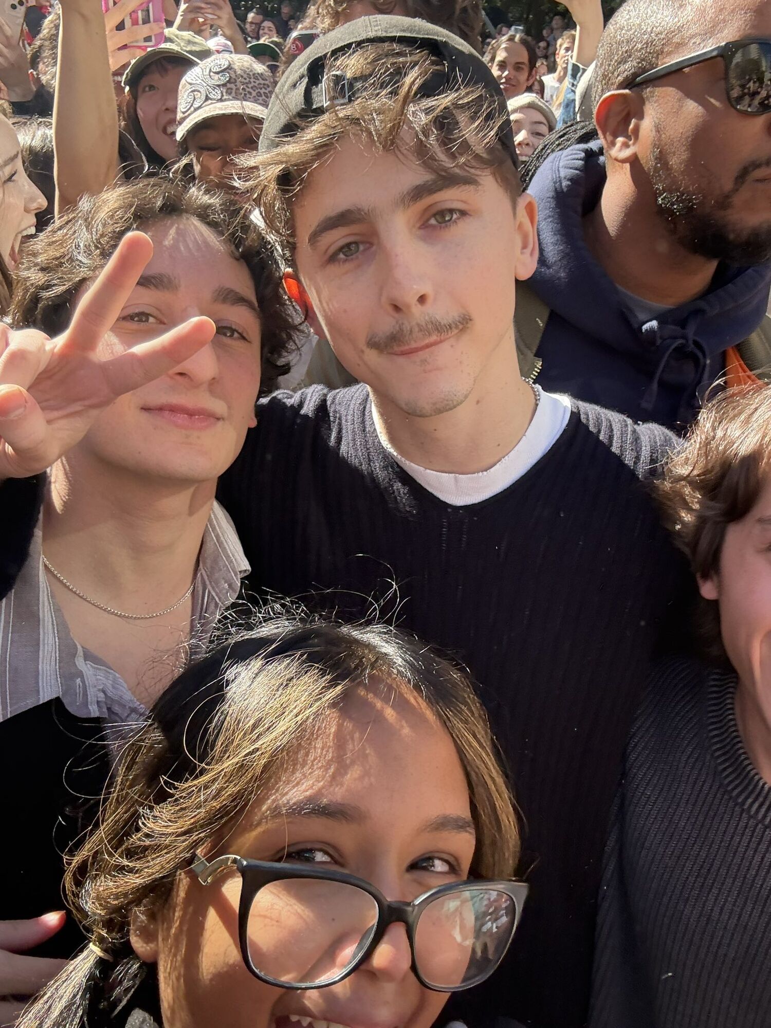 Timothy Chalamet surprised at his lookalike contest: who won and why the police intervened