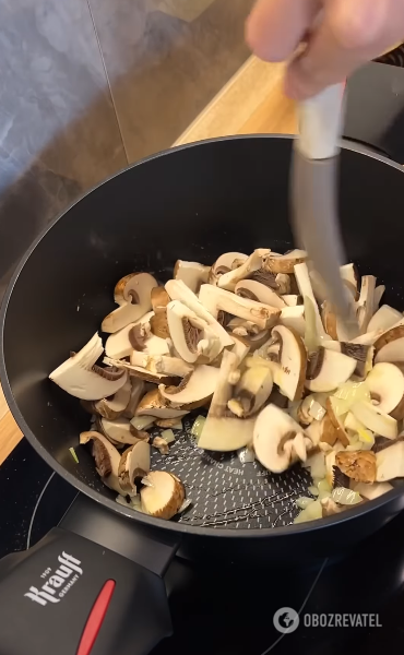 How to cook delicious potatoes with mushrooms for lunch: much better than ordinary mashed potatoes