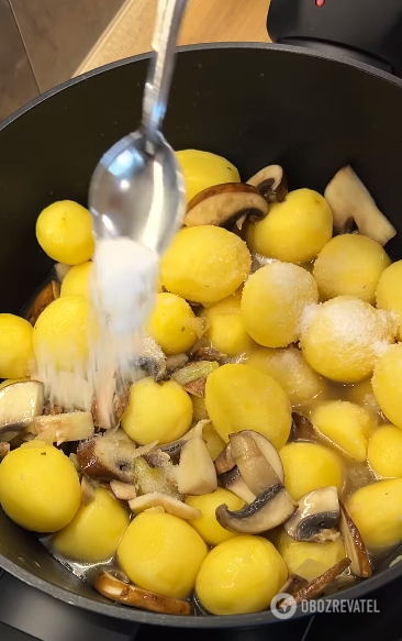 How to cook delicious potatoes with mushrooms for lunch: much better than ordinary mashed potatoes