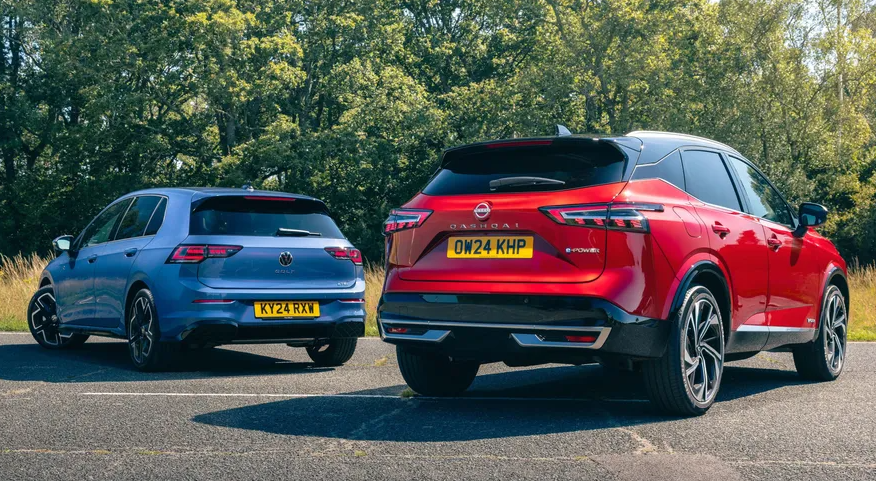 Volkswagen Golf or Nissan Qashqai: experts compare two popular cars