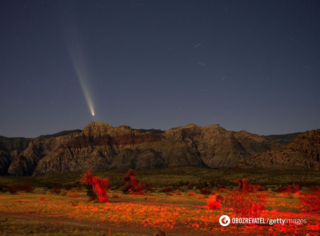 Comet ATLAS, which should have been visible from Earth at the end of October, burns up while approaching the Sun. Video