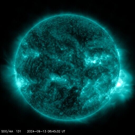 Jak Słońce niszczy Ziemię burzami geomagnetycznymi i jak zagraża to ludziom: wyjaśnienie