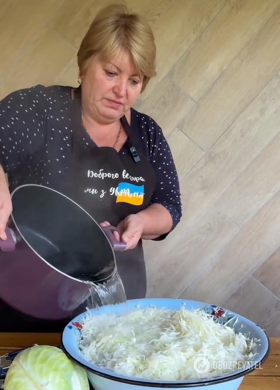 How to ferment cabbage with carrots at home: it turns out to be very crispy and not bitter