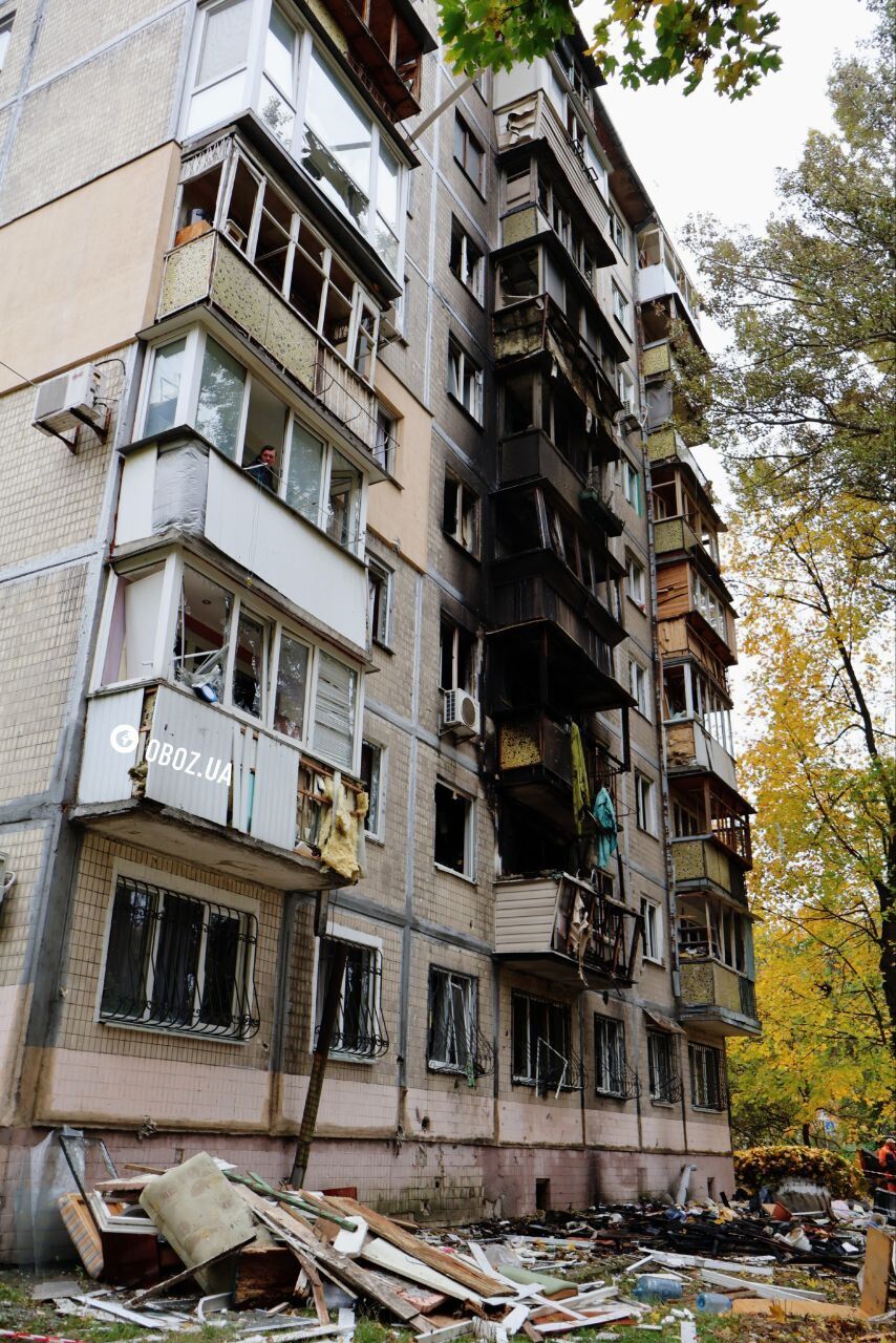 Apartments on several floors burned down, a child was among the victims: the consequences of another Russian attack on Kyiv. Photos and video