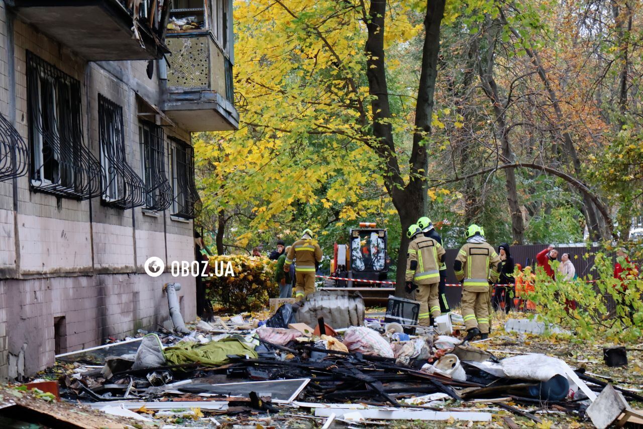 Apartments on several floors burned down, a child was among the victims: the consequences of another Russian attack on Kyiv. Photos and video