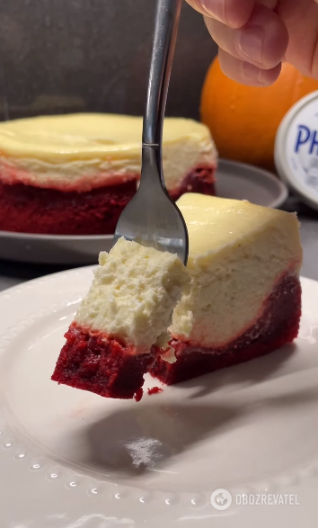 Spectacular ''Red Velvet'' cheesecake: a dessert that will impress all your guests