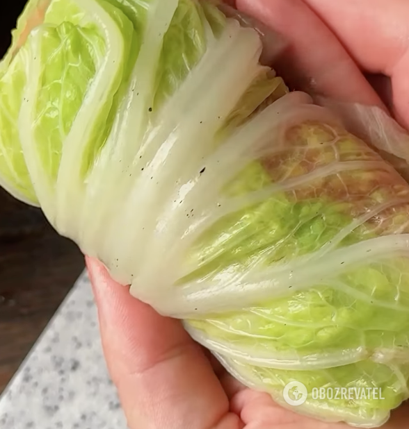 Cooking stuffed cabbage rolls