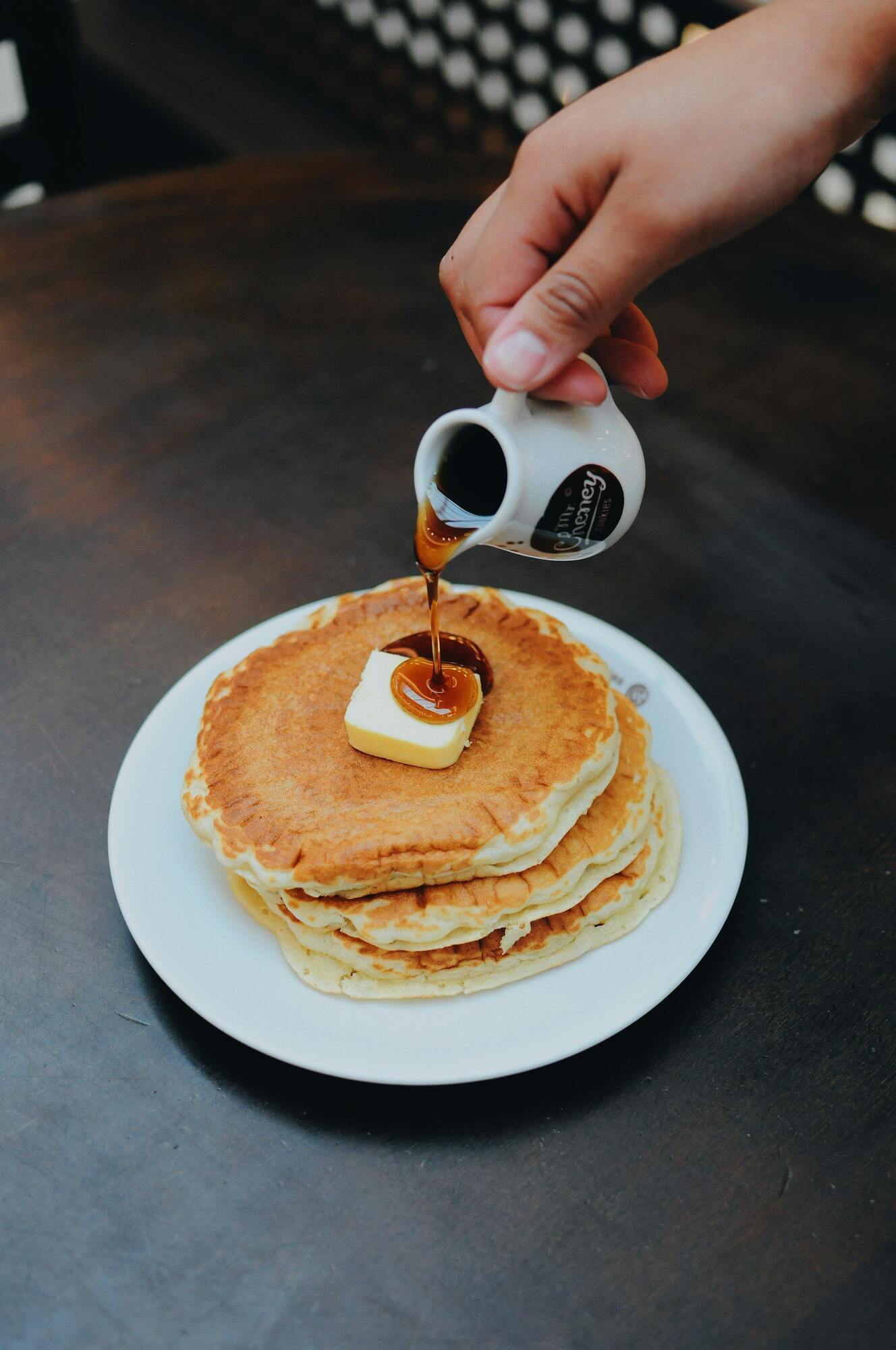 How to make perfect pancakes: a proven life hack with sparkling water