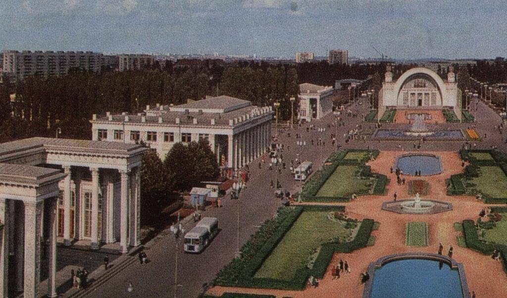 The Internet shows how VDNKh in Kyiv looked like in the 1960s. Archival photos