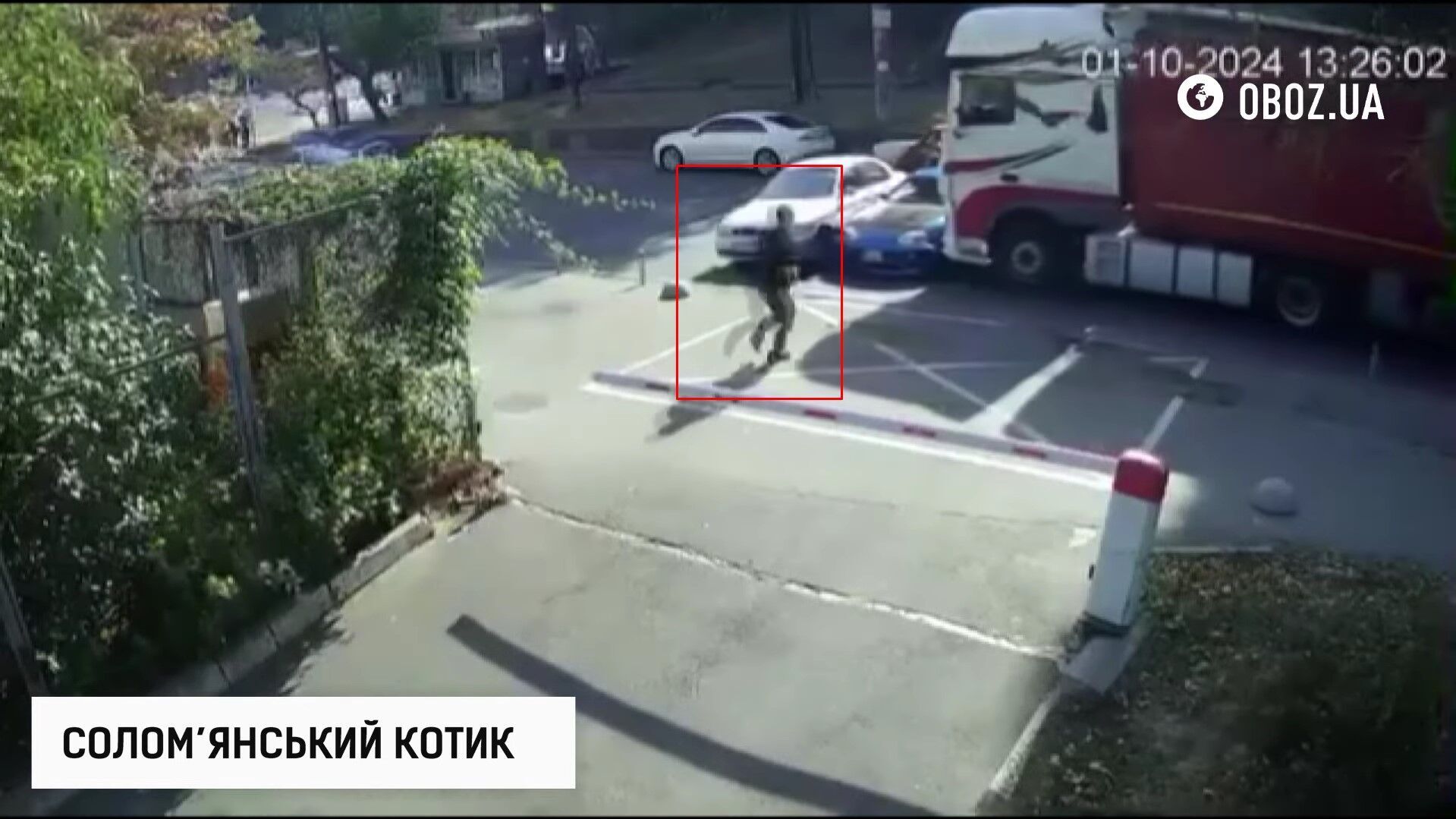 ''The head was hanging out of the window'': Kyiv resident tells how he saved a truck driver who fell ill while driving in Kyiv. Video