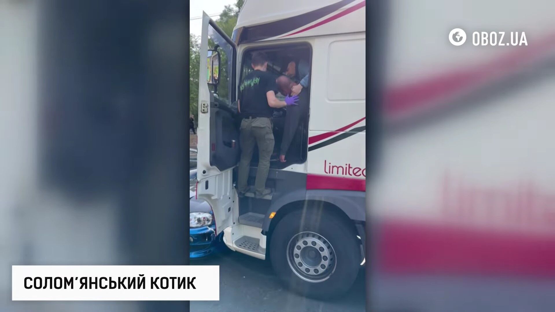 ''The head was hanging out of the window'': Kyiv resident tells how he saved a truck driver who fell ill while driving in Kyiv. Video