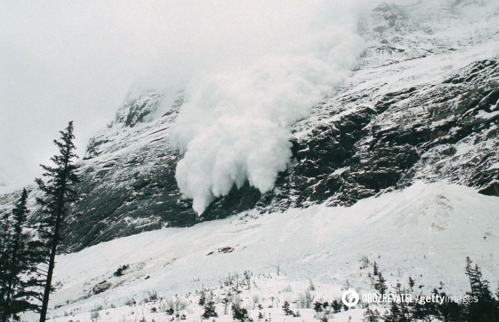 Scientists explain why more people survive under avalanches compared to a decade ago