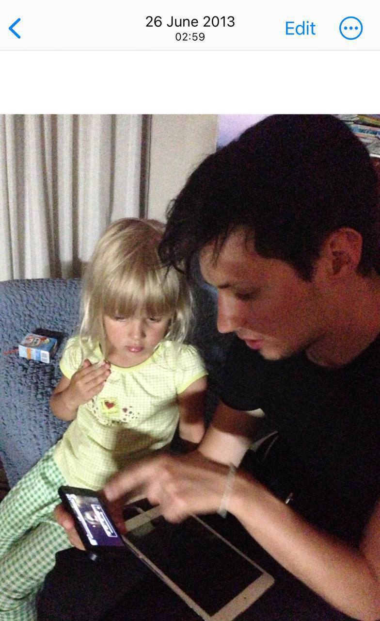 Pavel Durov shows his eldest daughter for the first time. Photo