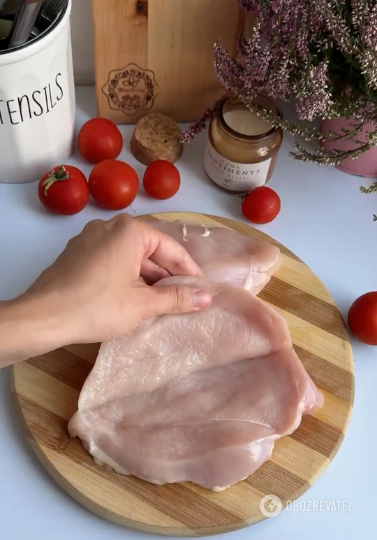 What to cook chicken with to make it soft and juicy: an addition to any side dish