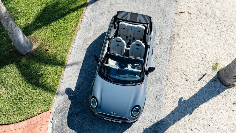 The soft top takes only 18 seconds to open: what the new Mini Cooper convertible will look like. Photo