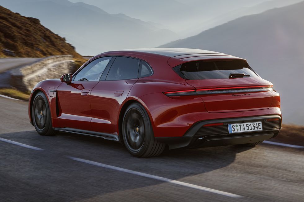 Luxury and exceptional performance: 11 best electric sports cars of 2023-2024