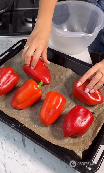 Quick pickled bell peppers: how to make a delicious topping for sandwiches