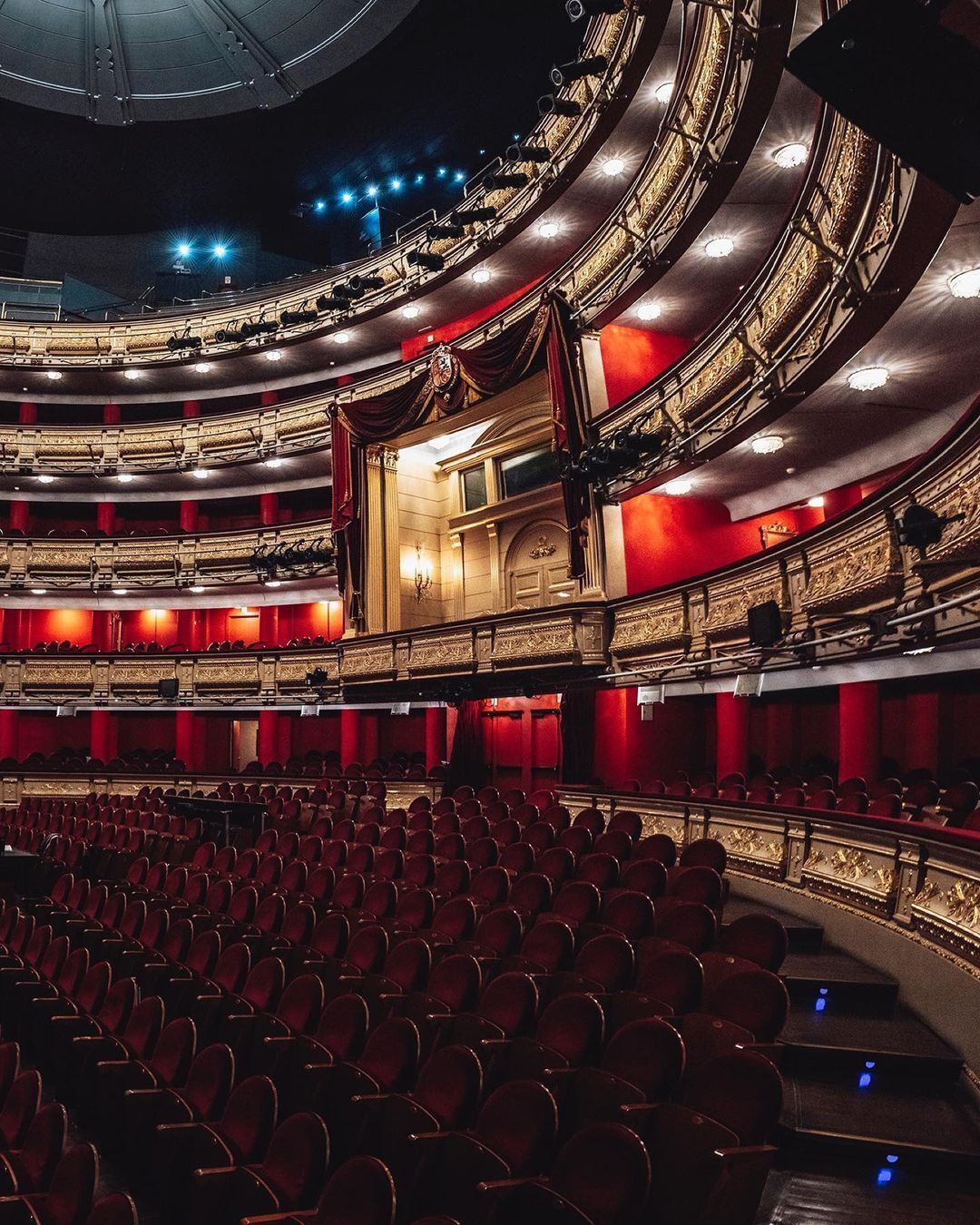 Nie można oderwać wzroku: najpiękniejsze teatry na świecie