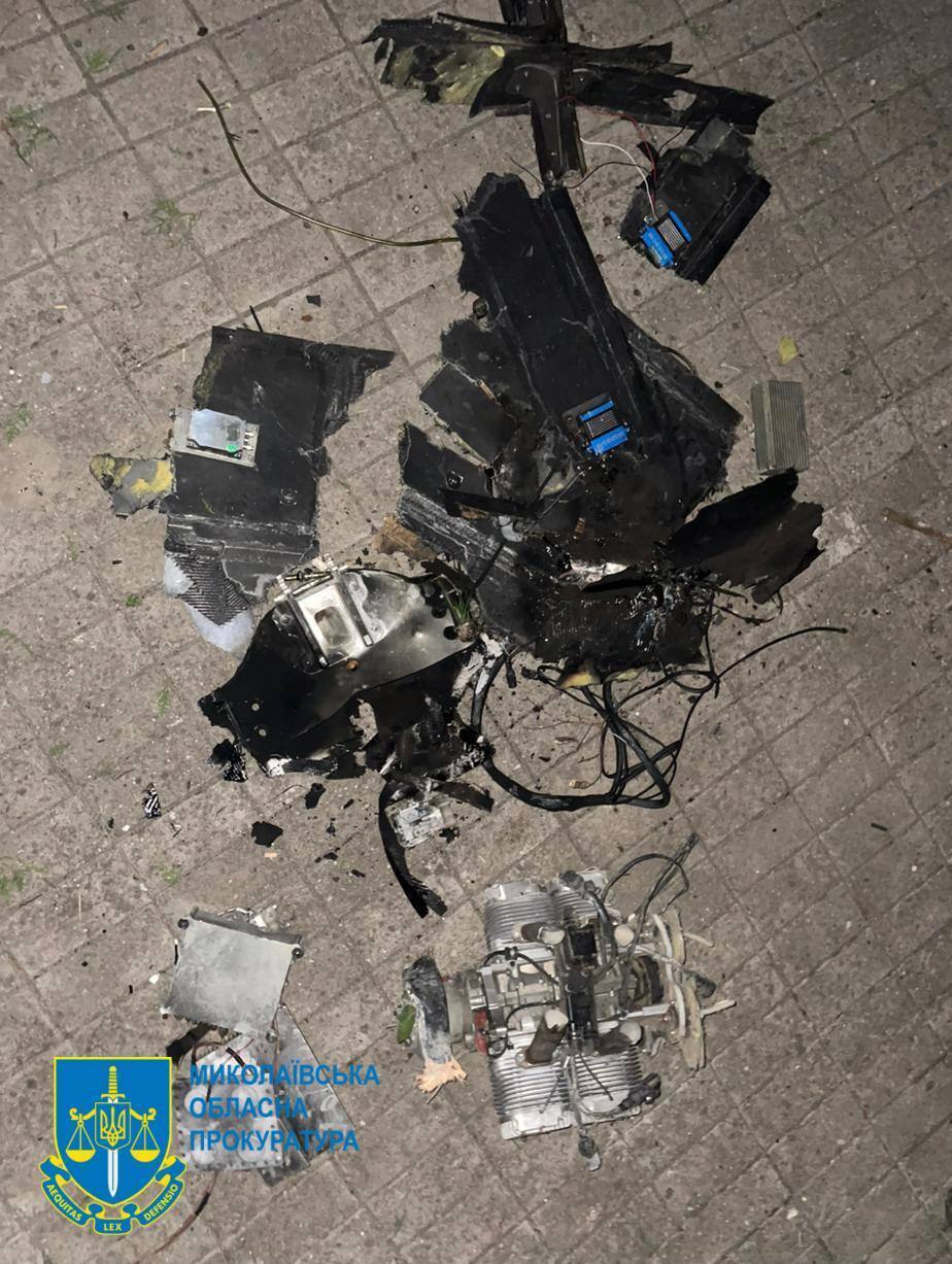 Rosjanie zaatakowali Mikołajów Szahedami: trafili w budynki mieszkalne, są zabici. Zdjęcia i wideo