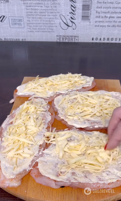 Soczyste roladki z kurczaka z serem na obfity lunch: łatwe w przygotowaniu