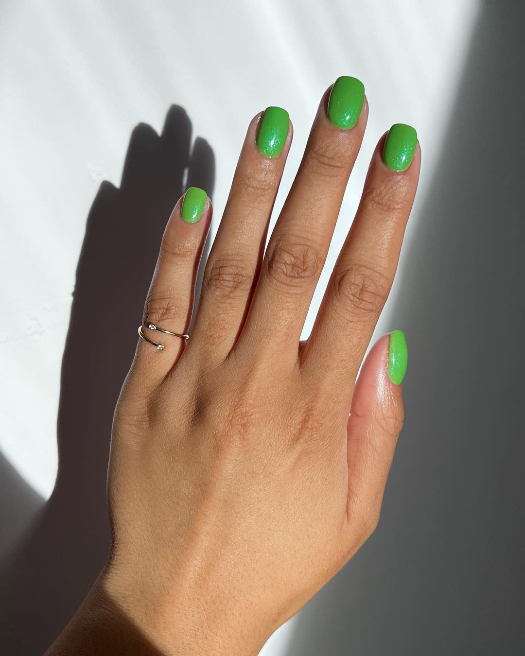 Primitive but stylish: the best green manicure options that have become an unexpected fall trend