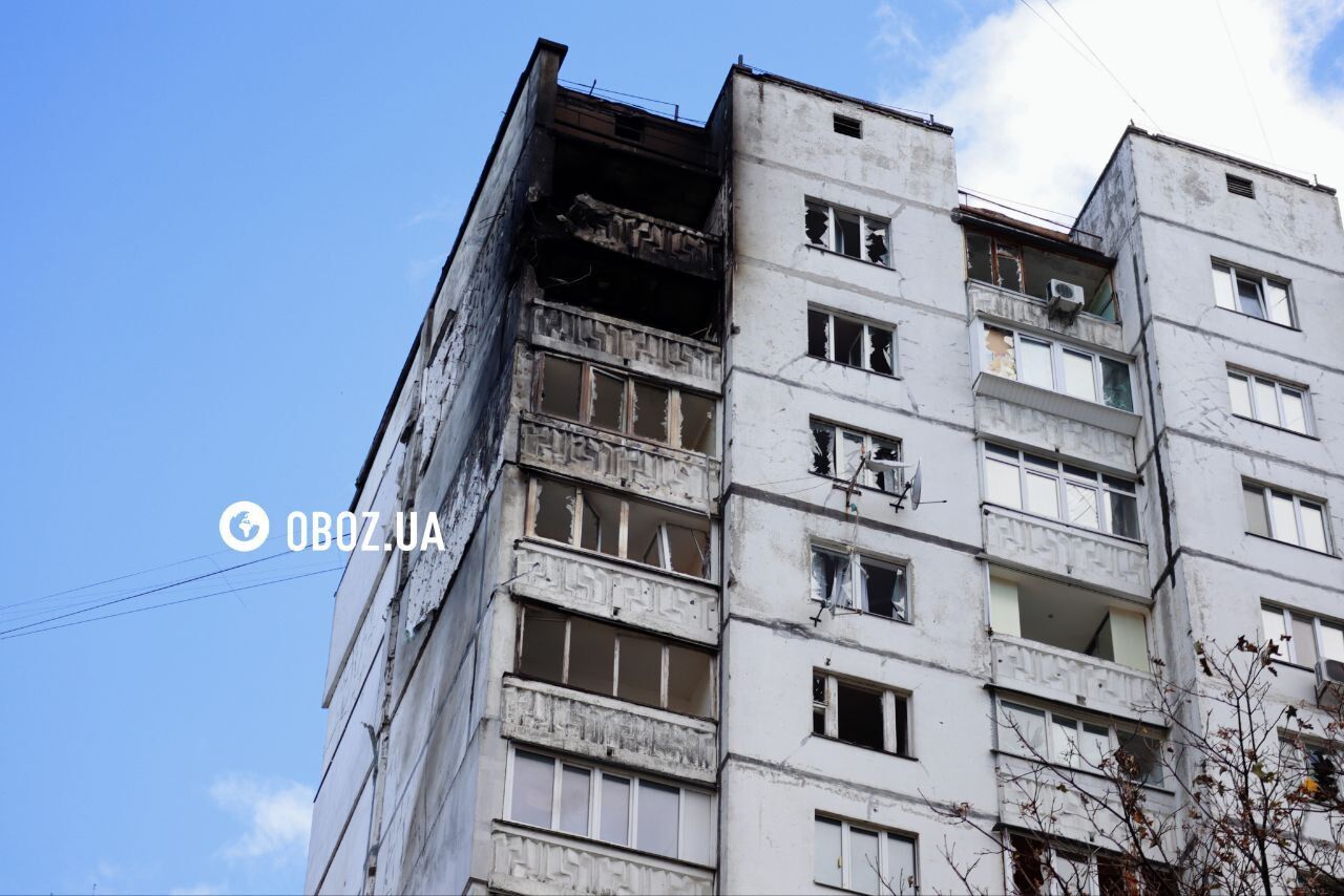 Russians attacked a residential building in Kyiv with Shaheds: a high-rise building burned down, there are victims. Photo