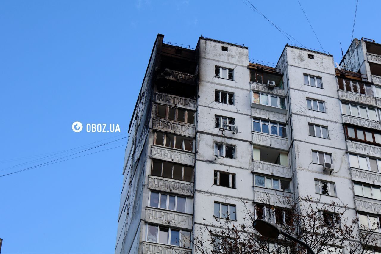 Russians attacked a residential building in Kyiv with Shaheds: a high-rise building burned down, there are victims. Photo