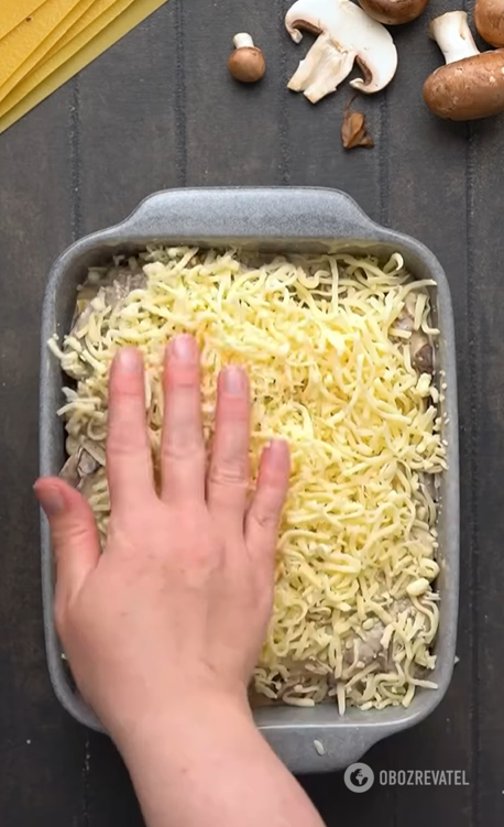 Szybka lasagne z serem i grzybami: przygotuj obfite danie na lunch dla całej rodziny