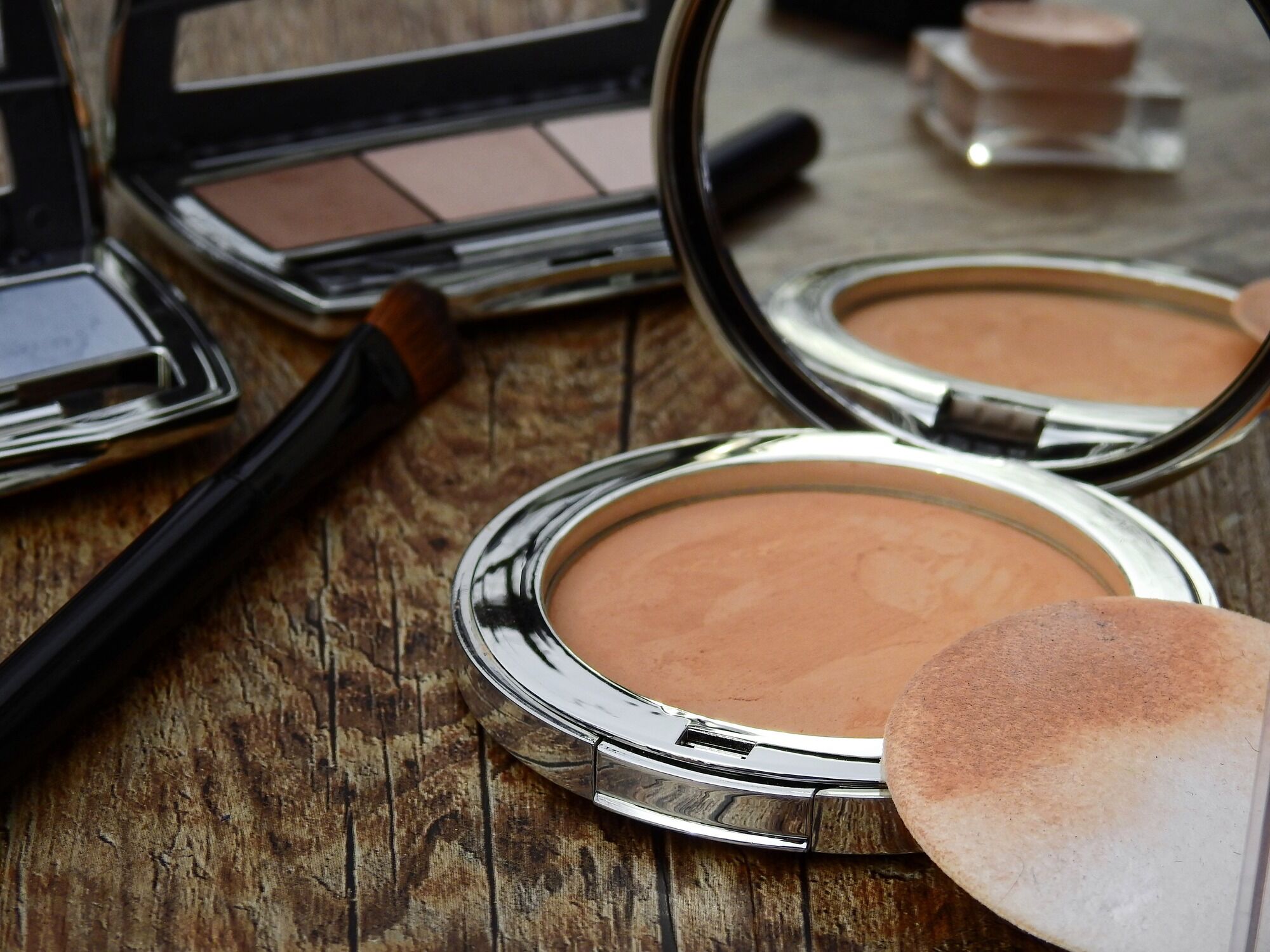 Almost every woman does it: 8 mistakes when applying foundation