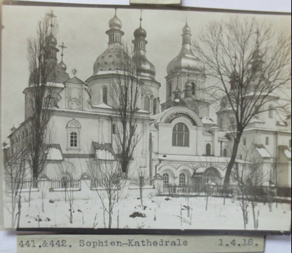 A German photographer has shown how springtime Kyiv looked like in 1918. Archival photos