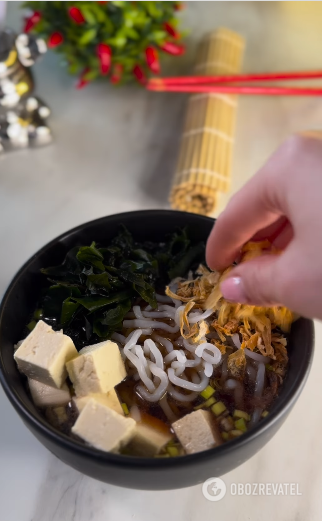 Miso soup in 5 minutes: a quick recipe for a favorite oriental dish