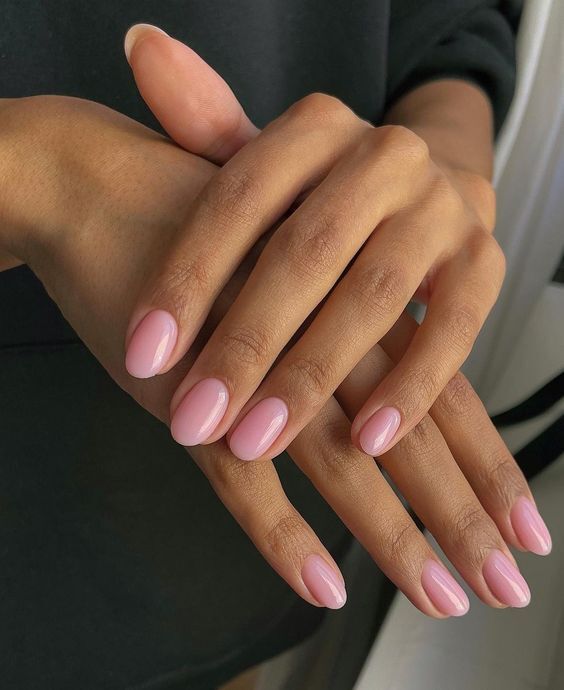 11 anti-trend and ''expensive'' nail colors that will never go out of style