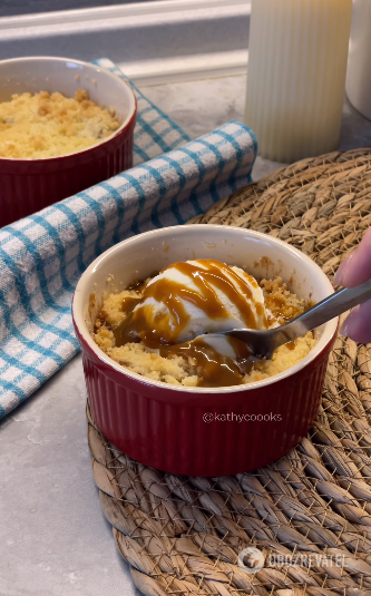 Apple crumble: what to add to the dish to make it perfect