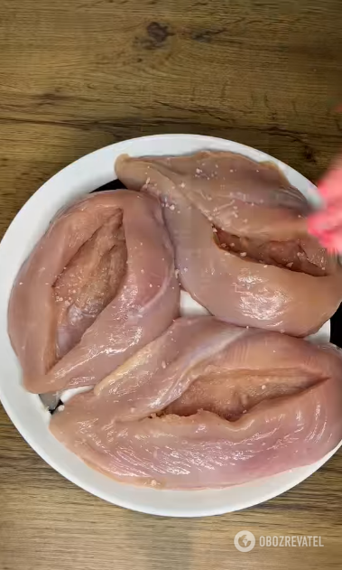 Adjar-style chicken fillet: how to make diet meat juicy