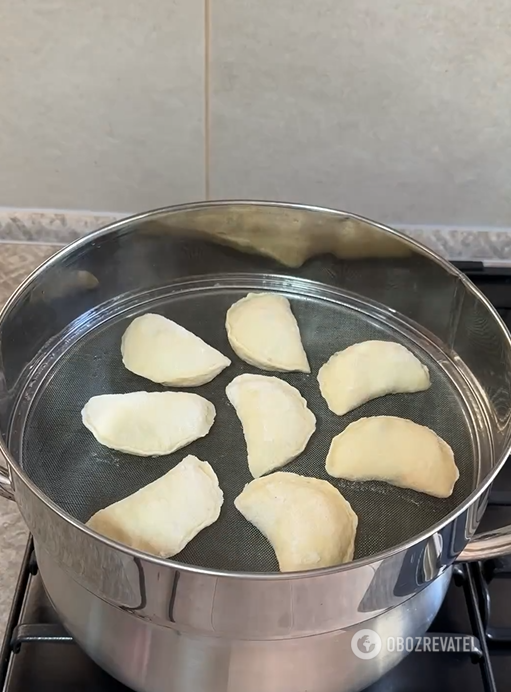 Fluffy grandma's steamed dumplings: any filling will do