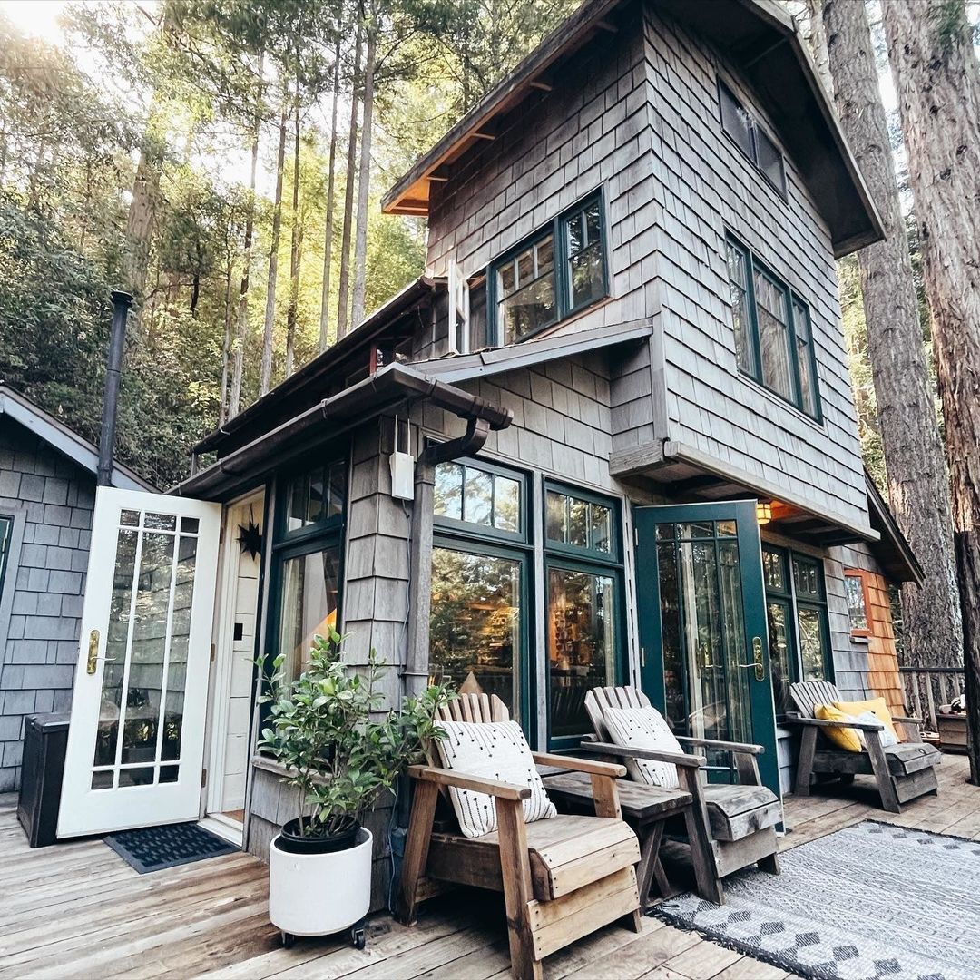 The most popular houses on the Airbnb Instagram page are named