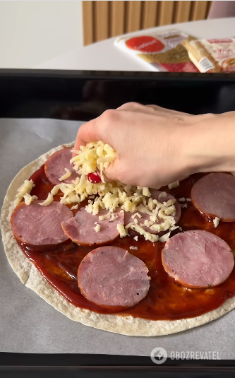 Tastier than pizza: delicious pita bread dish for Valentine's Day