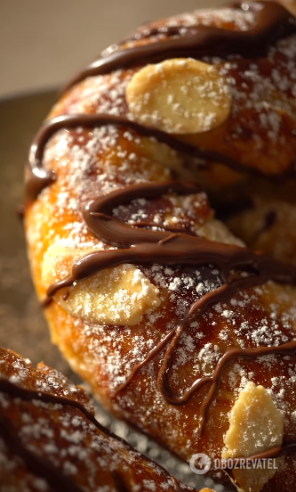 Fragrant sweet yeast dough valentine: how to surprise your soul mate with delicious pastries