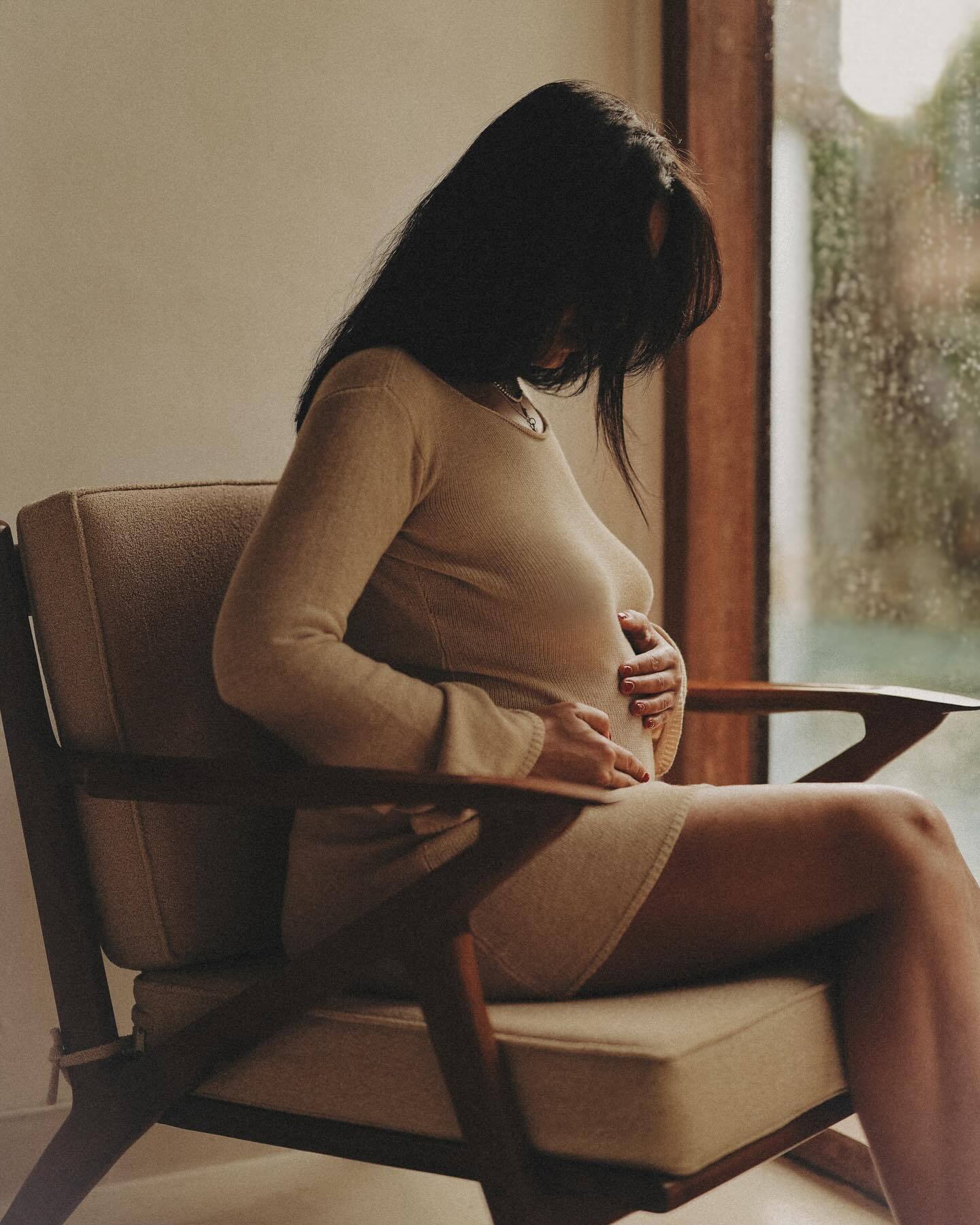 Jamala admitted that she is pregnant for the third time and showed a photo with her belly: what the singer's two sons look like and how old they are