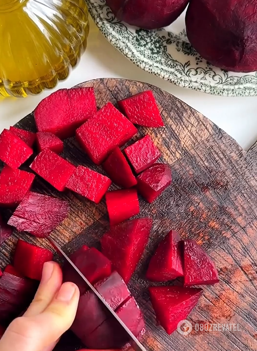 What to cook with beets, besides borscht and salads: the taste of the dish will pleasantly surprise you