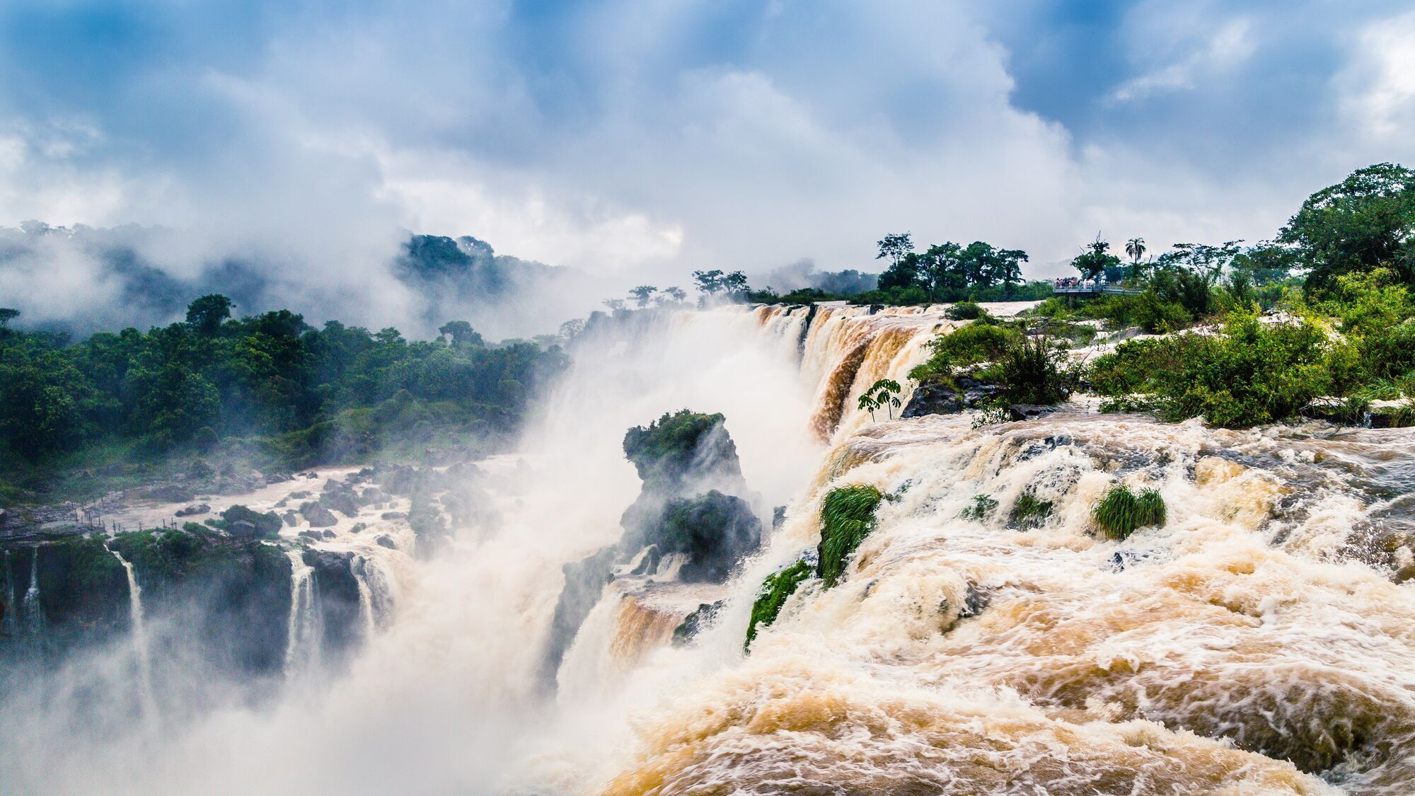 Vibrant Brazil: what to see in the land of passion and dance