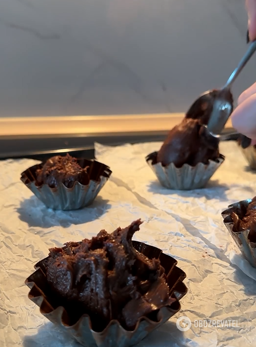 How to make a chocolate fondant in 15 minutes: the middle spreads