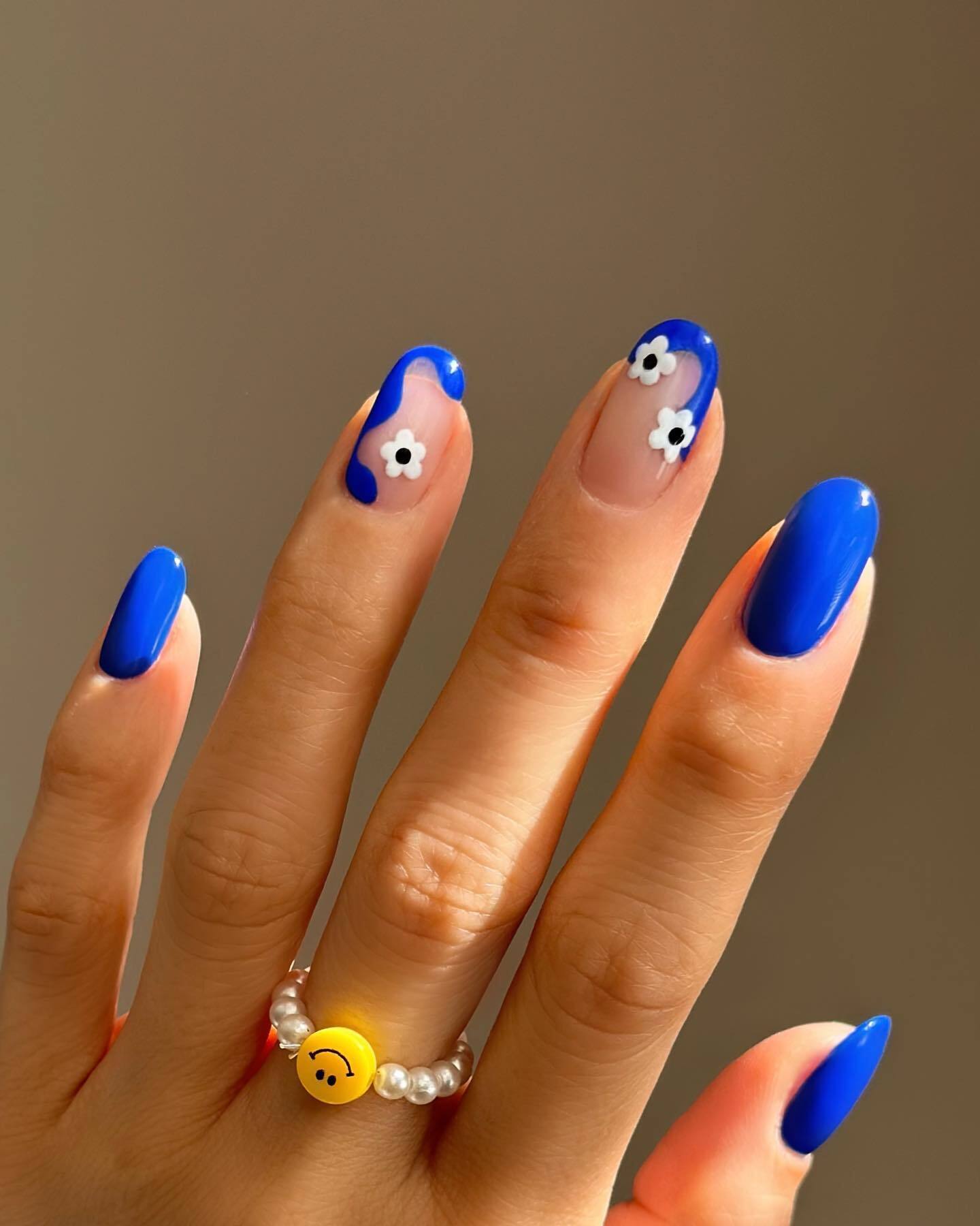 The most beautiful manicure of spring. 12 nail designs that breathe freshness and add mood