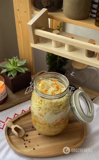 Crispy and healthy sauerkraut according to grandmother's recipe: it will be ready in three days