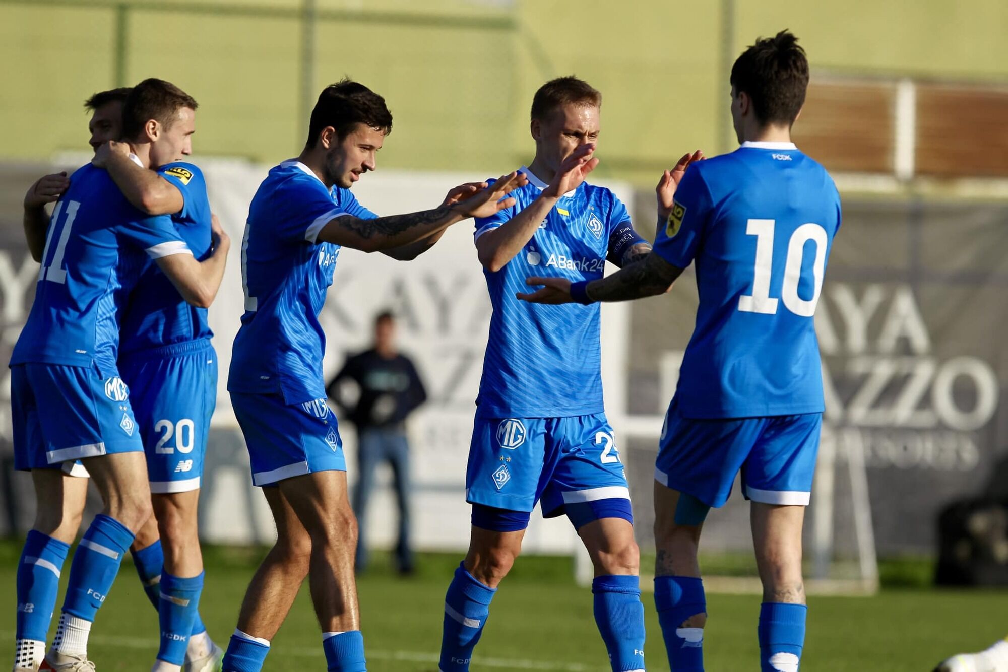 Dynamo defeated 20-time champion Moldova before returning to Ukraine. Video.