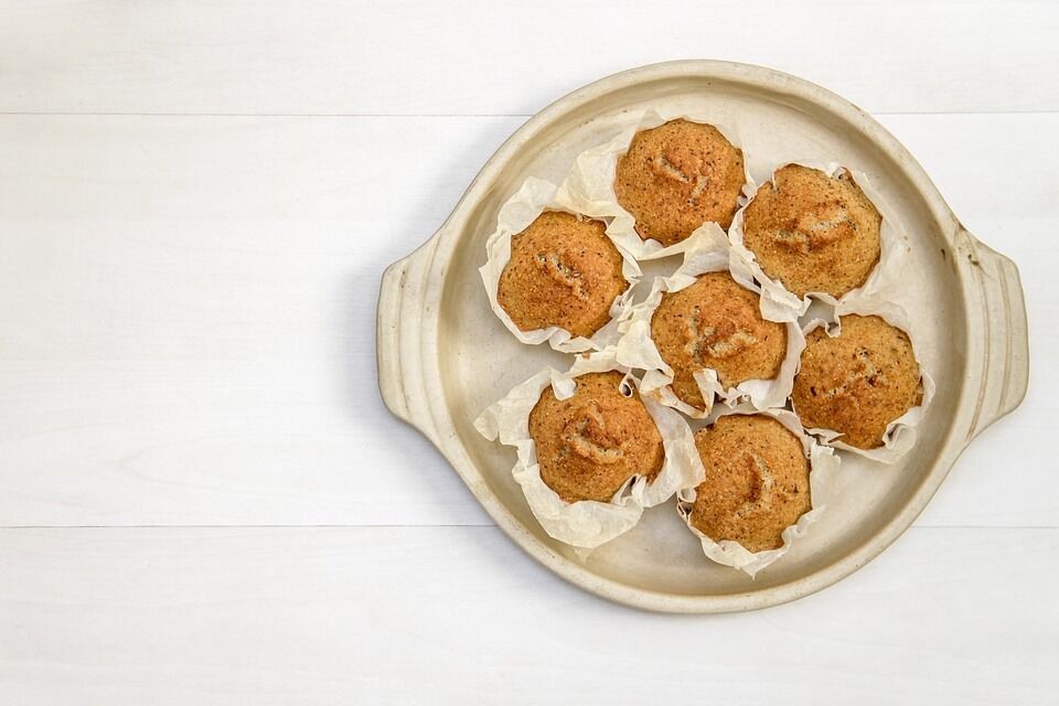 Oatmeal, banana and coconut muffins