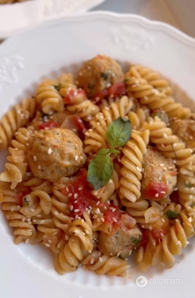 Meatballs with pasta