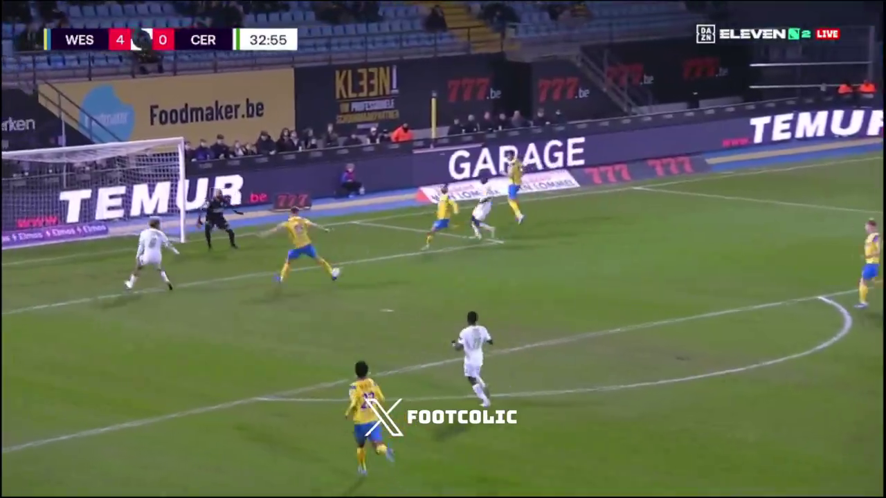 The famous footballer of the Ukrainian national team scored an incredible heeled goal. Video.