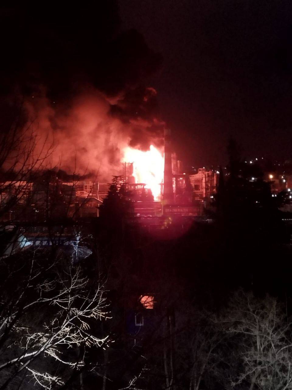 Fire at the Tuapse oil refinery